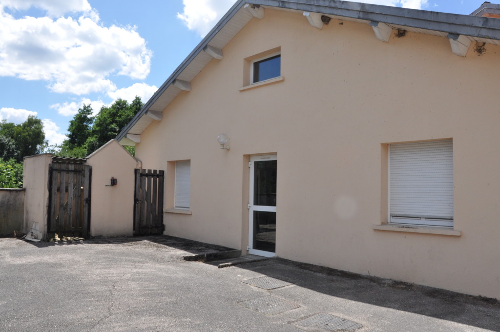 salle_polyvalente_viviers-le-gras